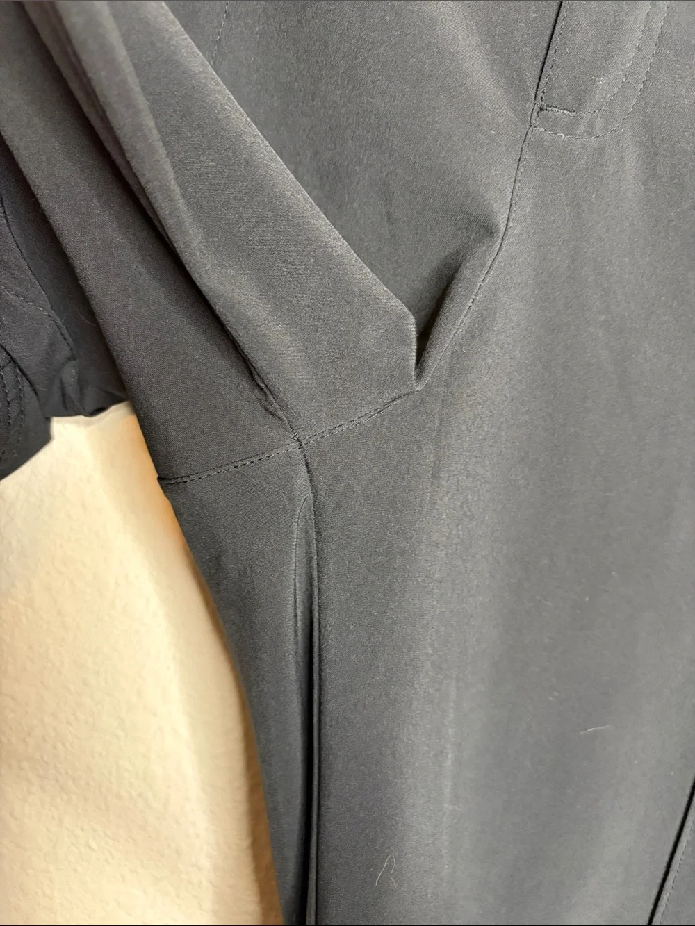 Athleta | Women’s Black Vienna Cargo Casual Pants Size 6